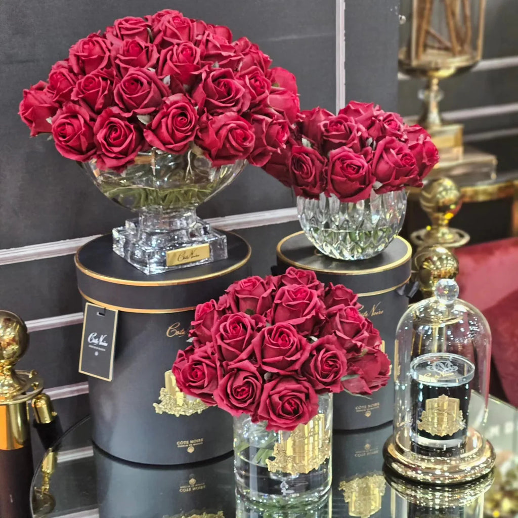 Grand Bouquet <br>Red - Gold Badge <br> LRB04