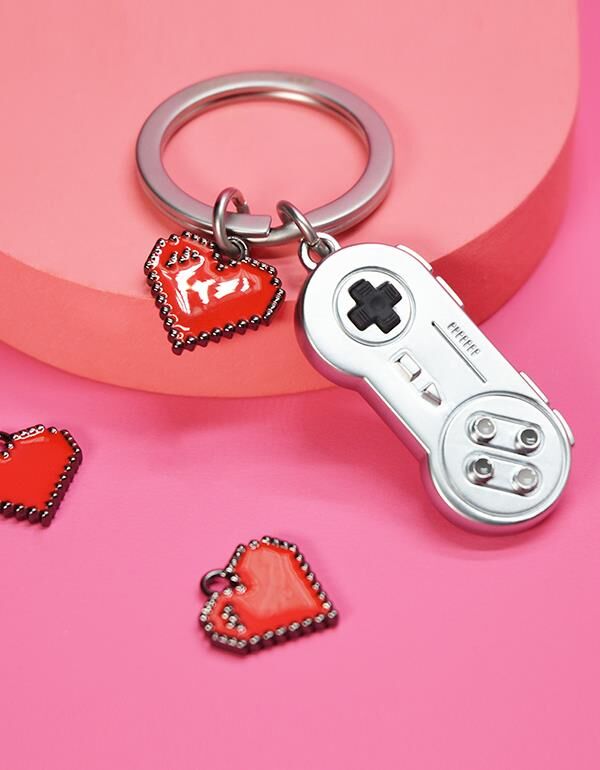 KEYCHAIN GAME CONTROLLER
