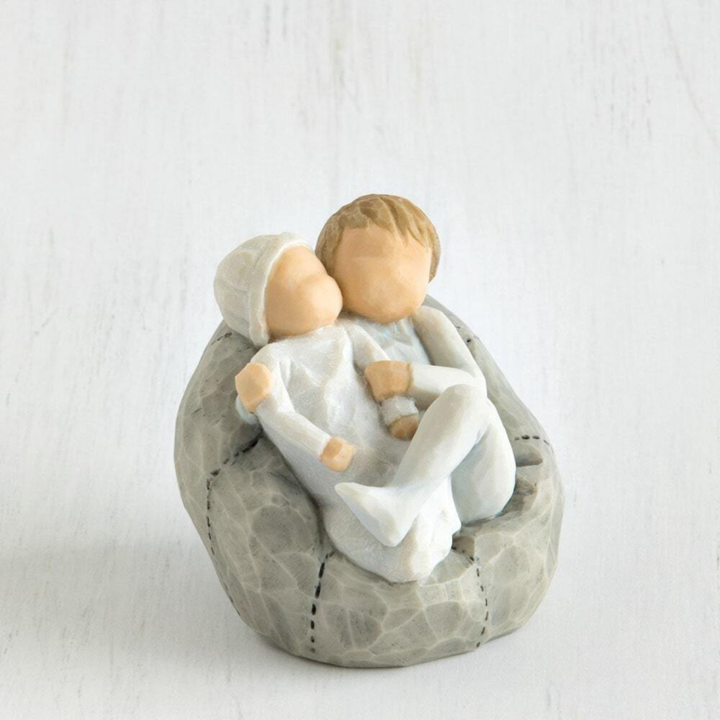 Figurine – Willow Tree  <br>  My New Baby (Sky)