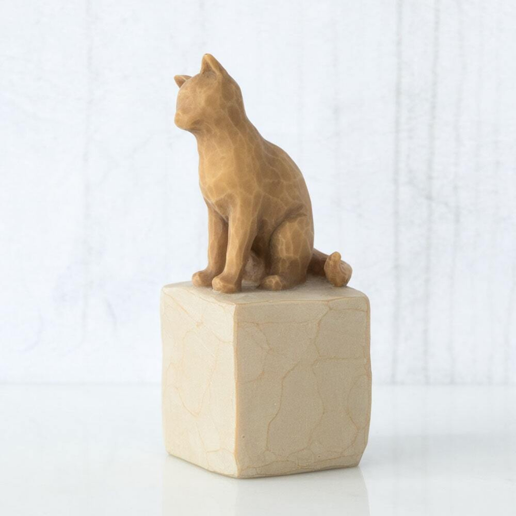 Figurine – Willow Tree  <br>  3" Love My Cat (Light)