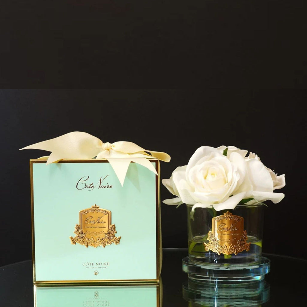 Close-up of Côte Noire Ivory Five Roses petals in gel