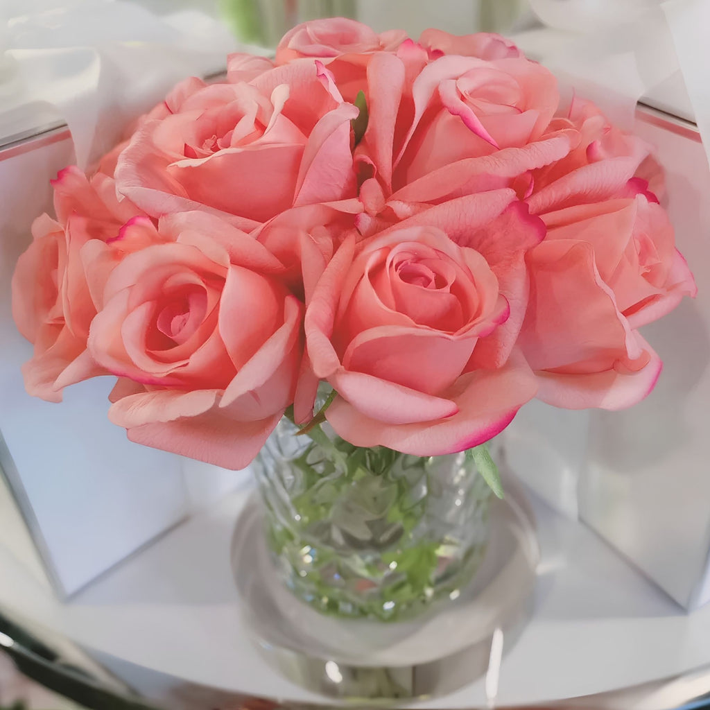 Close-up of Côte Noire Peach Herringbone Rose Buds petals in gel